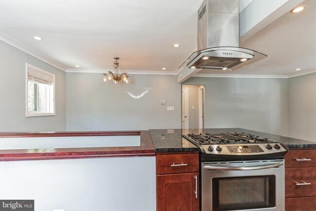 Foto del edificio - 1316 S Buchanan St