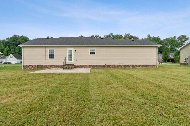 Building Photo - Adorable 3 Bedroom Home in Tullahoma!
