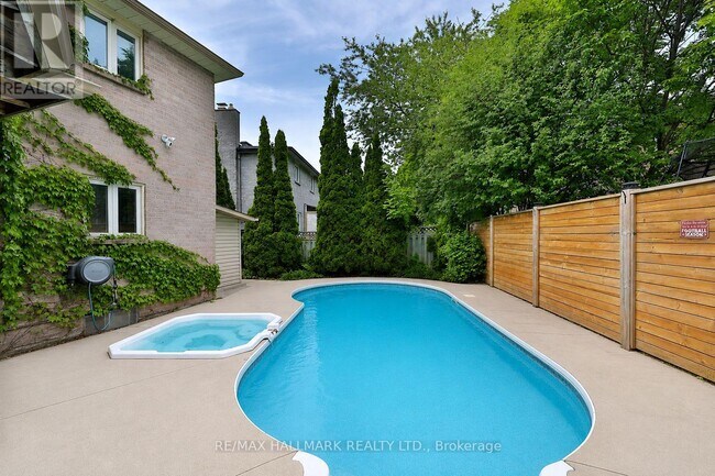 Building Photo - 58 Pickett Crescent