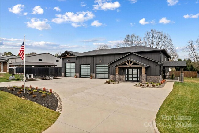 Foto del edificio - 108 Pine Meadow Ln