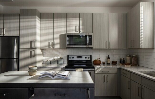 Foto del edificio - 951 Brittany Park Dr