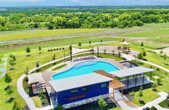 Foto del edificio - 1548 Weatherford Ln