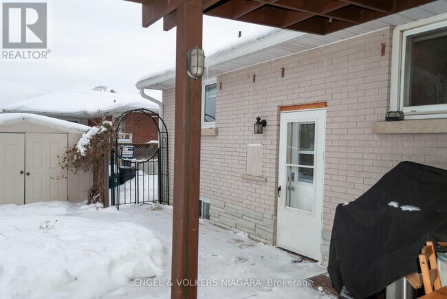 Photo du bâtiment - LOWER LEVEL - 6708 ONEIL STREET