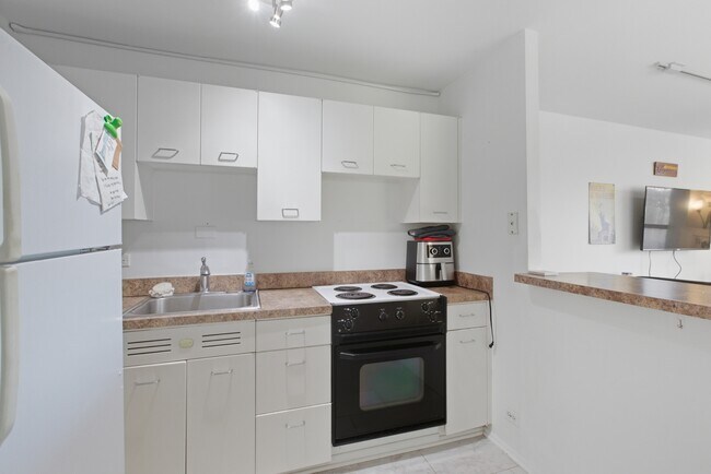 Foto del edificio - 1355 N Sandburg Ter