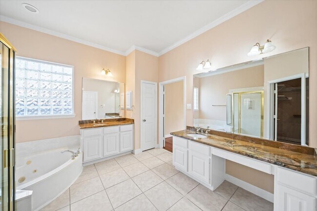 Building Photo - 4610 Sterling Wood Way