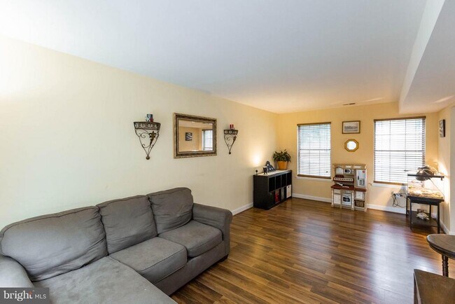 Foto del edificio - 14308 Lindendale Rd