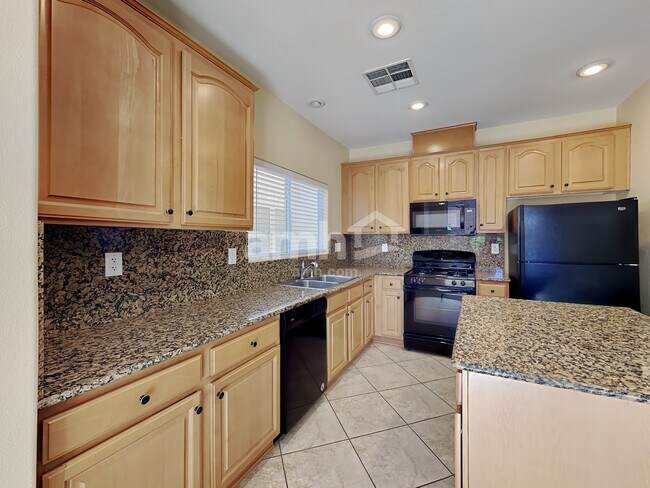 Foto del edificio - 37 Harbor Pines Ct