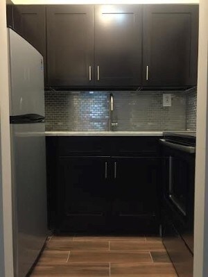 Foto del edificio - 2705 Astoria Blvd