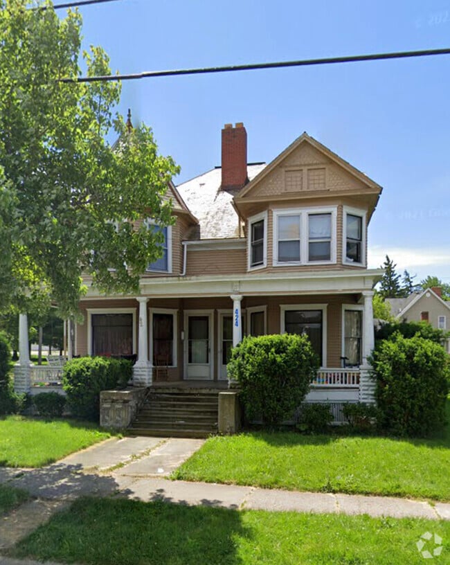 Building Photo - 424 E Maumee St
