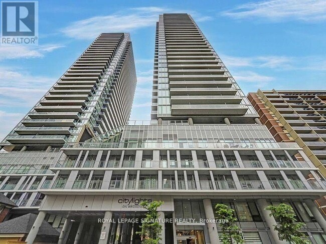 Building Photo - 195 Redpath Ave