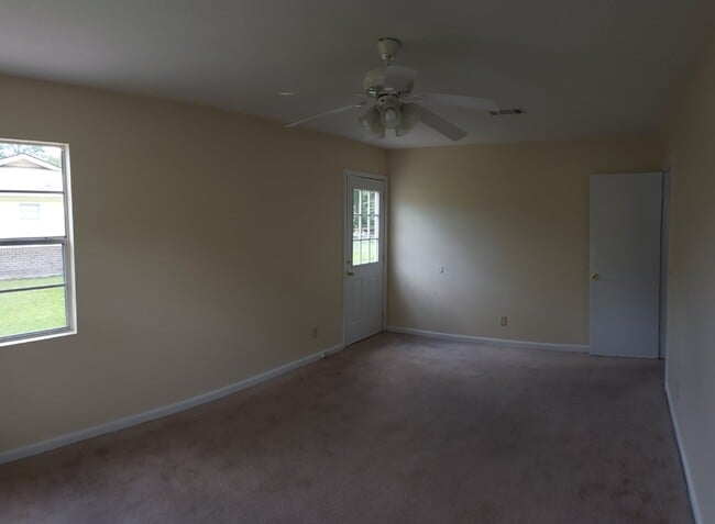 Building Photo - Home for Rent