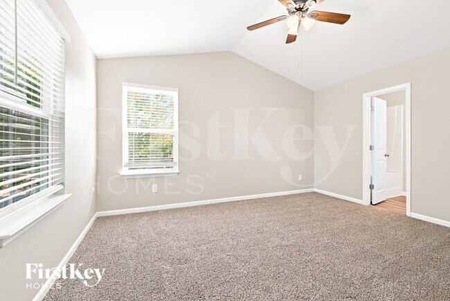 Foto del edificio - 2602 Meadow Knoll Dr