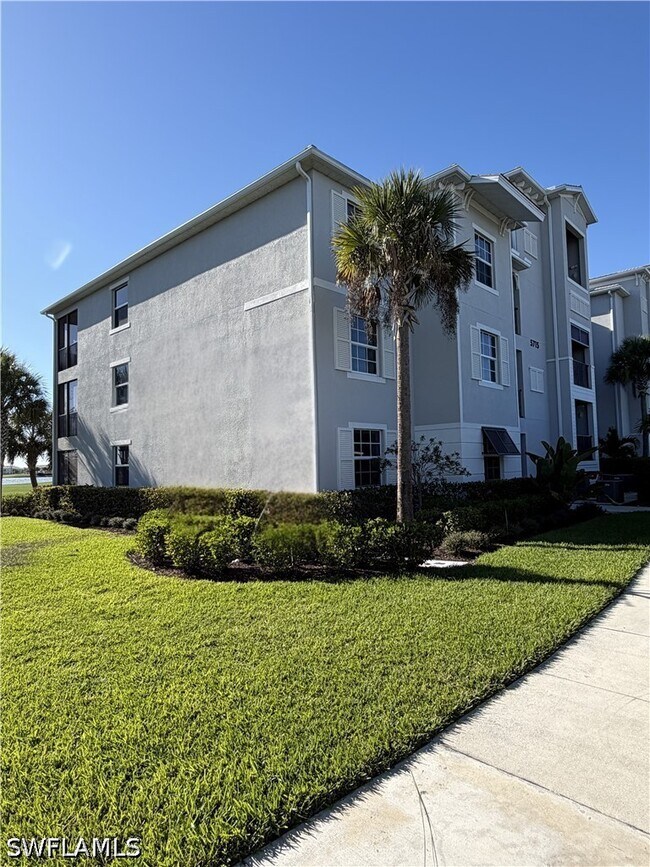 Foto del edificio - 5715 Double Eagle Cir