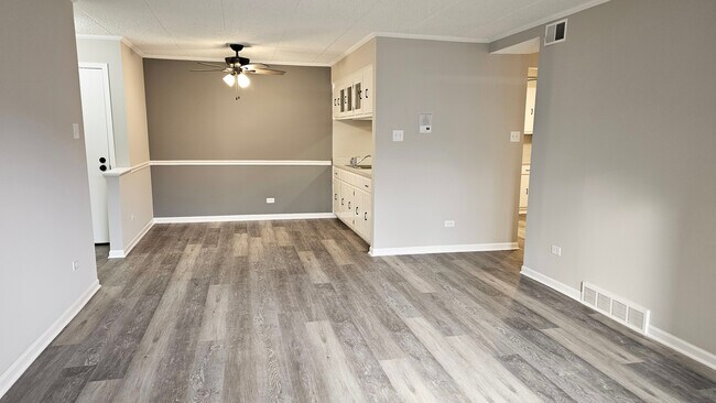 Building Photo - 4855 W 137th St