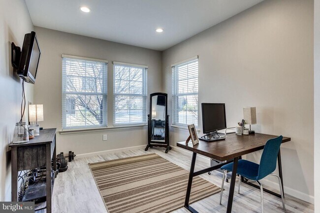 Building Photo - 20424 Codman Dr