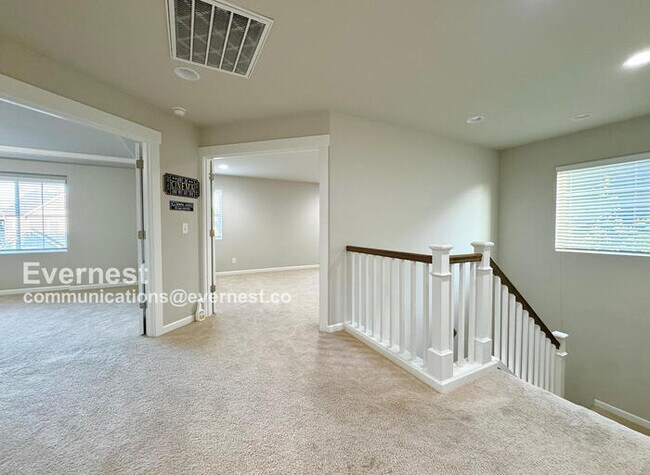 Foto del edificio - 18824 105th Ave E