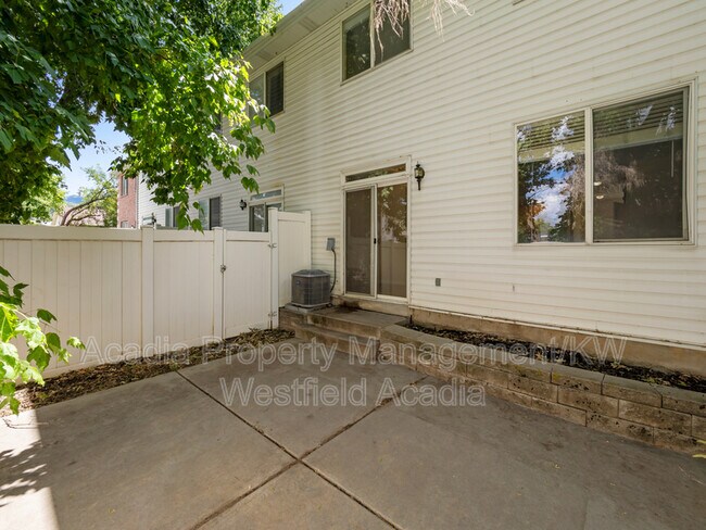 Foto del edificio - 130 Peregrine Ln