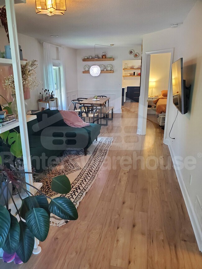 Foto del edificio - 2717 Grand St NE