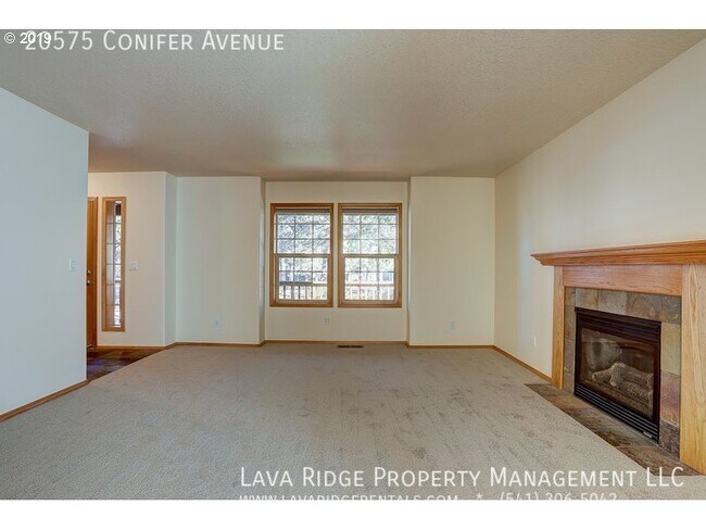 Foto del edificio - 20575 Conifer Ave