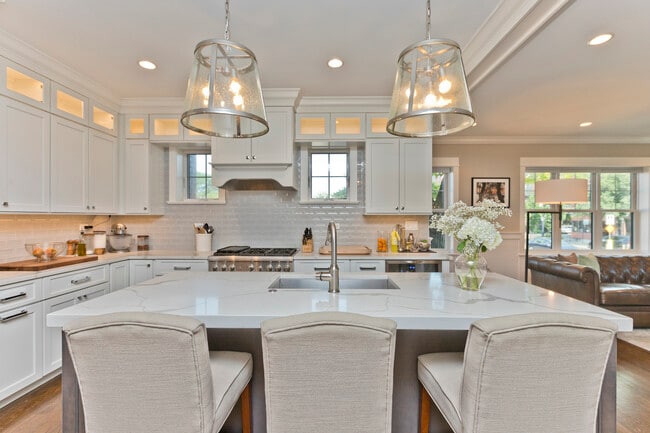 Foto del edificio - 4753 N Hamilton Ave