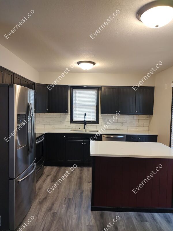 Foto del edificio - 8512 N Pomona Ave