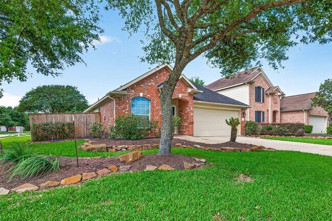 Foto del edificio - 6030 Wildbriar Ln