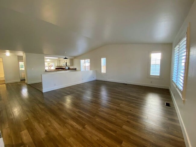Building Photo - 3 br, 2 bath House - 1762 Labona Dr