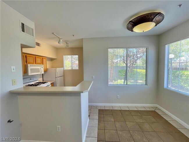Building Photo - 9050 W Warm Springs Rd