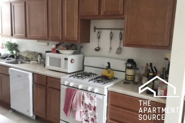 Foto del edificio - 918 Green Bay Rd