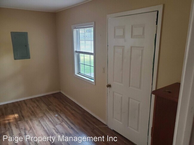 Foto del edificio - 3 br, 2 bath House - 108 Old College Place