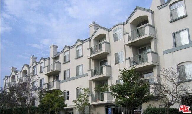 Building Photo - 6922 Knowlton Pl