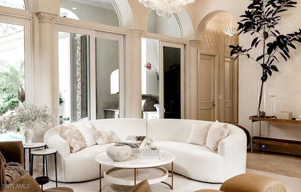 Primary Photo - 15627 Villoresi Way