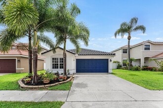 Building Photo - 7076 Middlebury Dr