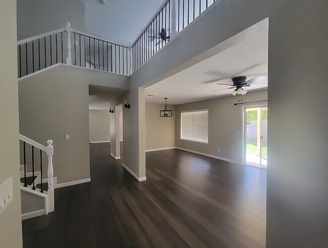 Foto del edificio - 5838 E Inglewood St