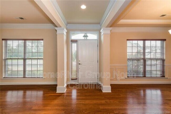 Building Photo - 11206 Scottsman Trace Dr