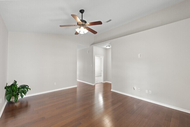 Foto del edificio - 21307 Snowblossom Ln