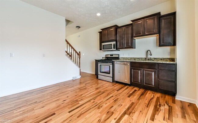 Building Photo - 2 br, 1 bath House - 5103 Lotus Way