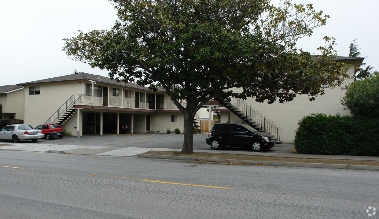 Foto del edificio - 440 S Bernardo Ave