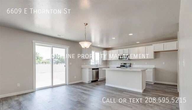 Building Photo - 6609 E Thornton St