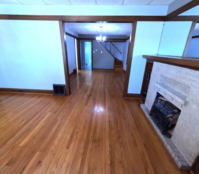 Foto del edificio - Exceptional single-family near UIC-DePaul University -North Park University