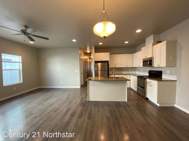 Building Photo - 3 br, 2 bath House - 2211 Ison Ct #101
