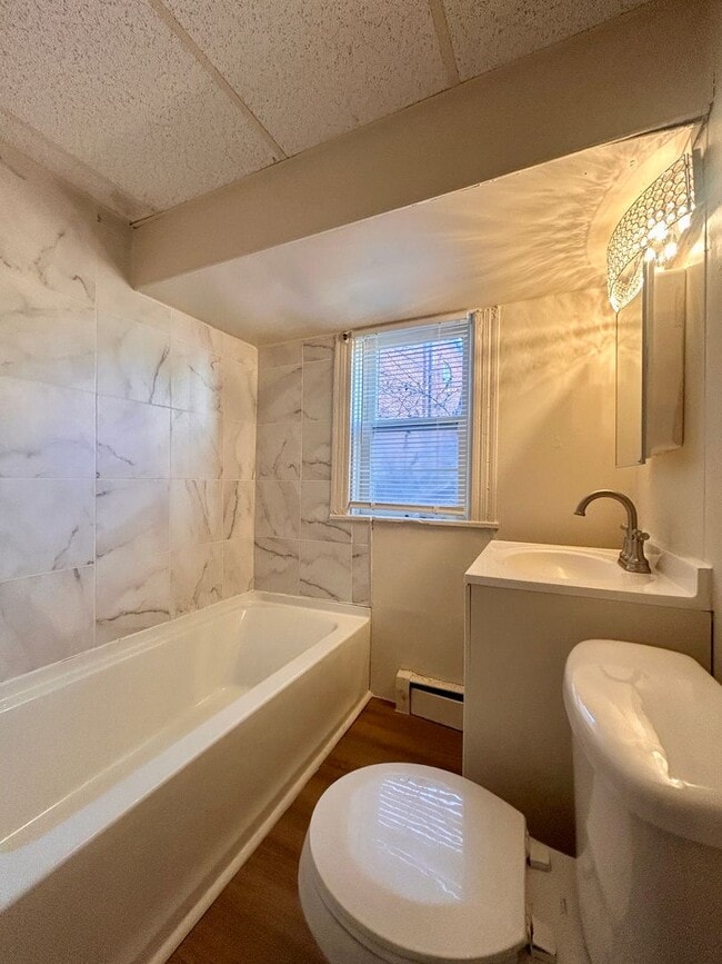 Building Photo - Bright 2-Bedroom Apartment in the Heart of Marietta