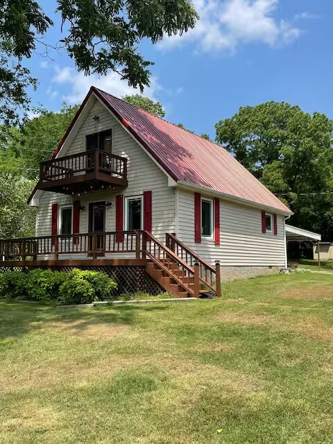 Primary Photo - 165 Lakeside Dr