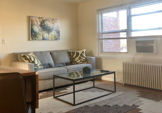 Foto del edificio - The Residences at Garden City