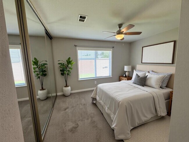 Foto del edificio - 8659 Summerdale Rd