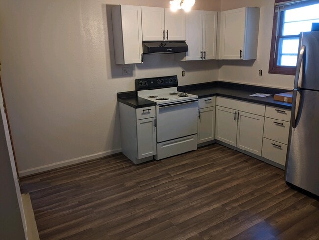 Kitchen - 1122 27th St