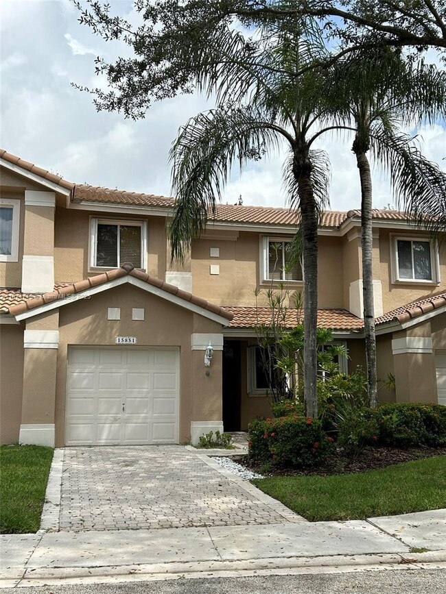 Building Photo - 15851 SW 10th St