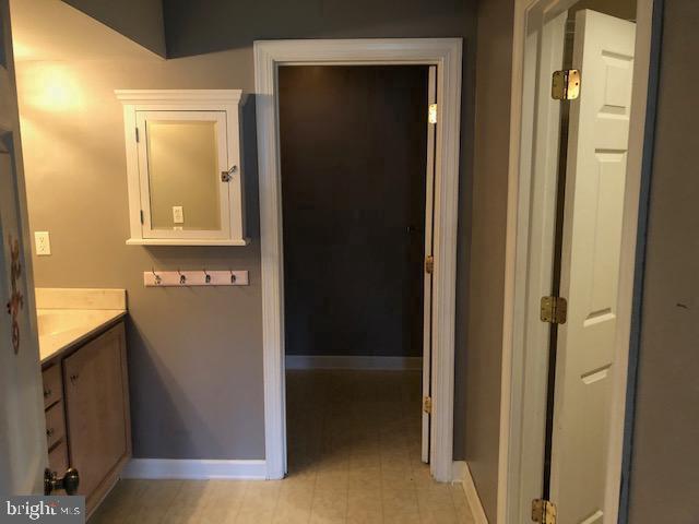 Building Photo - 28480 Pinehurst Cir