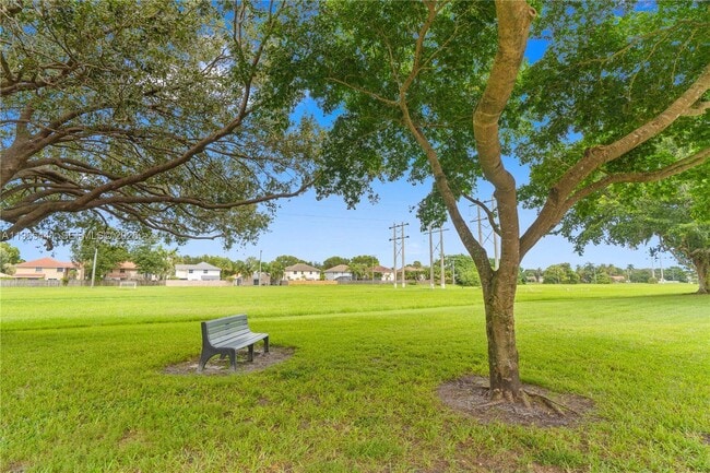 Foto del edificio - 11009 Mainsail Dr