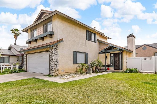 Foto principal - 16285 Barbee St
